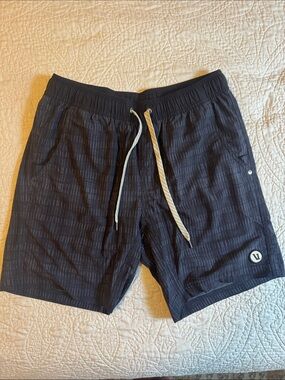 Vuori Kore Lined Shorts 7.5”